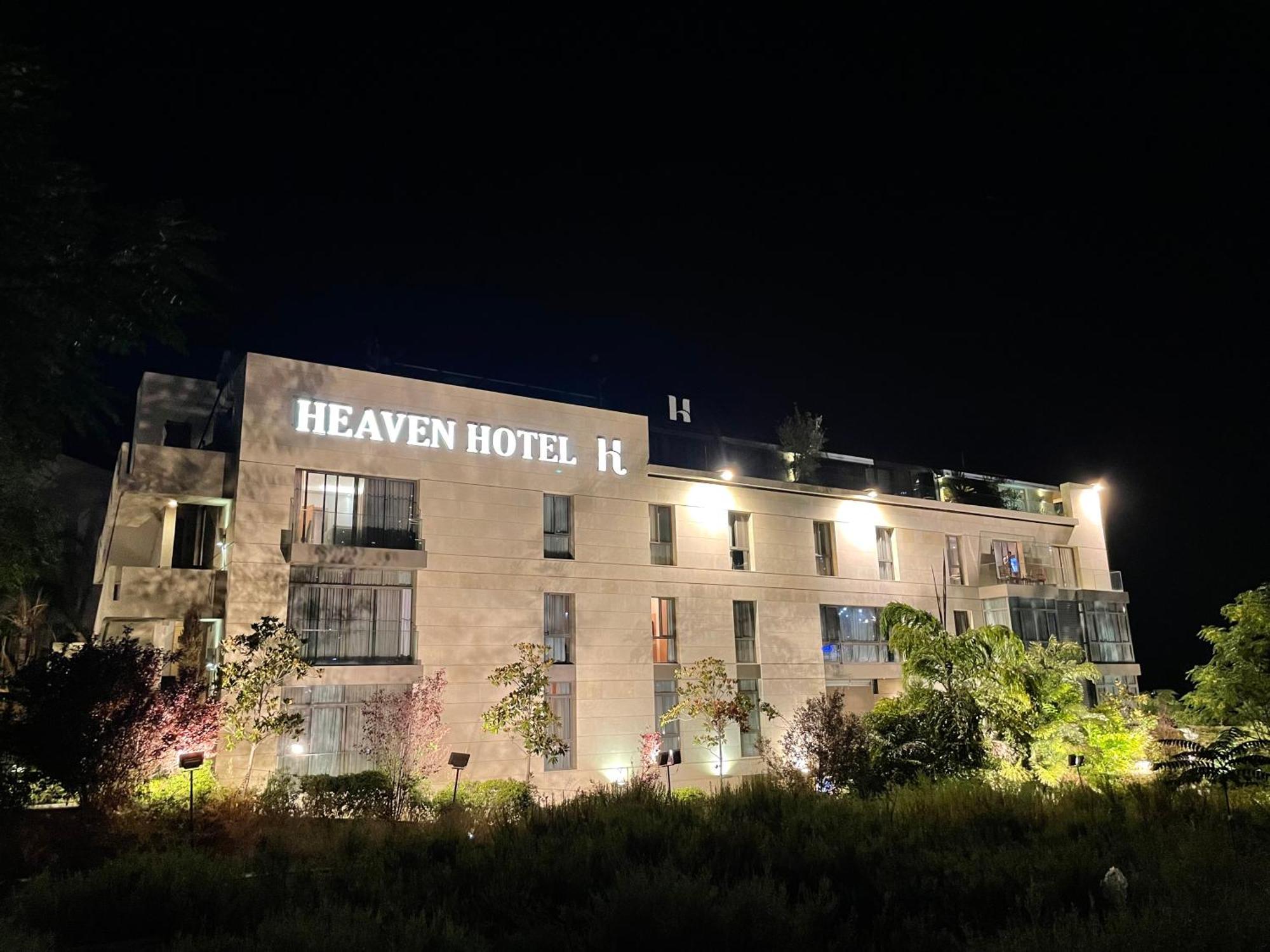 Heaven Prestige Hotel Jounieh Exterior foto